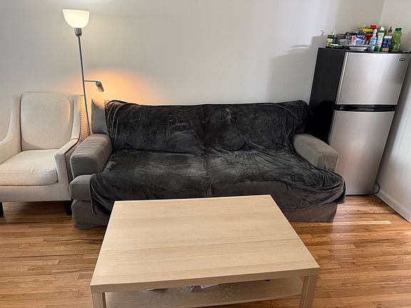 4th image of 11621 Darlington Ave APT 1