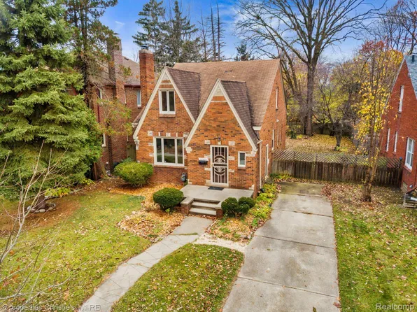 15481 Lindsay St, Detroit, MI 48227