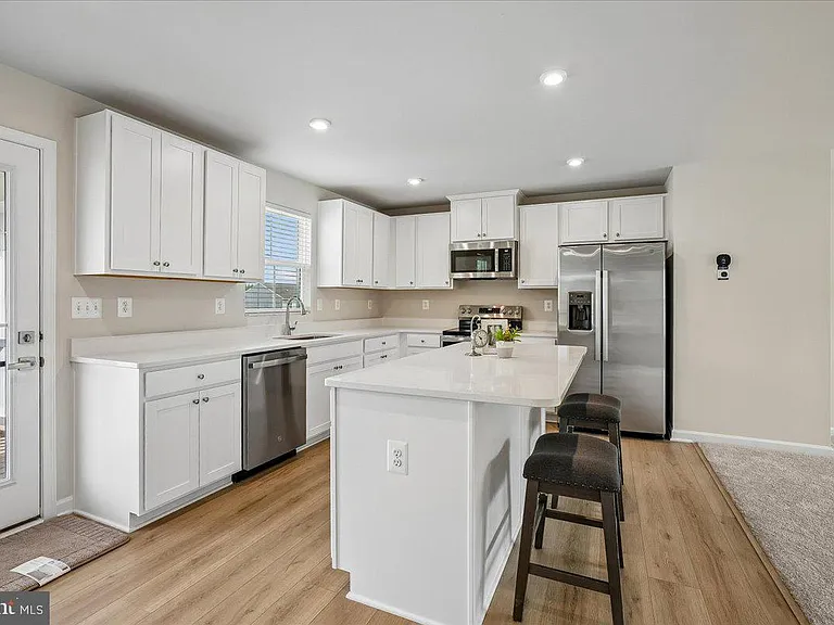 6415 Farrier Way — Photo 4