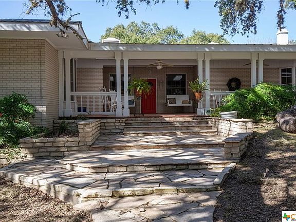 2nd image of 1851 Ponderosa Dr