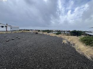 32701 J Pl, Ocean Park, WA