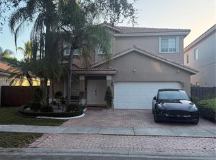 5863 NW 111th Ave, Doral, FL 33178