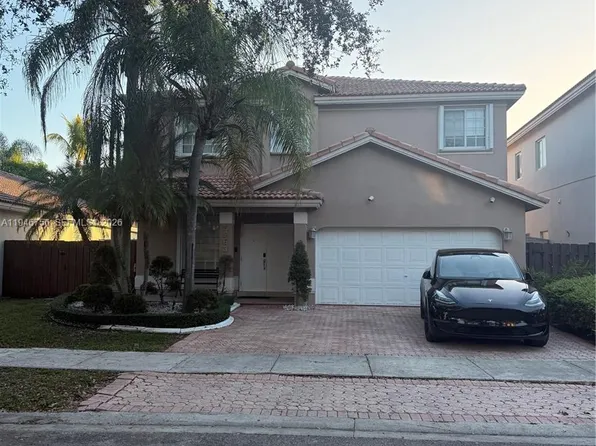 5863 NW 111th Ave, Doral, FL 33178