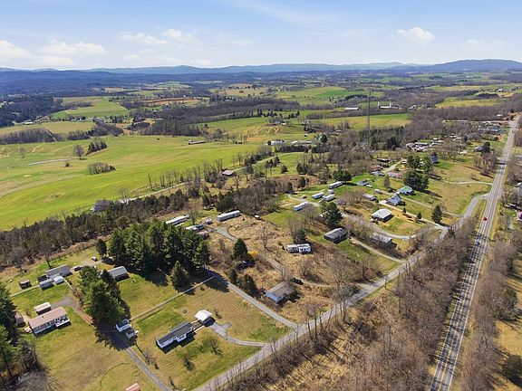 4th image of 185 Coxs Trailer Park Rd