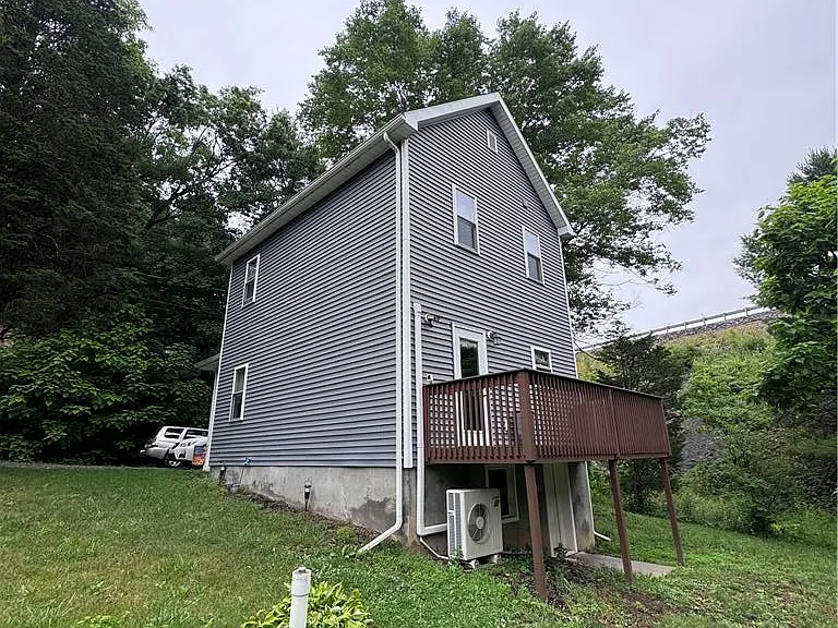 130 Hidden Spur Rd E — Photo 18