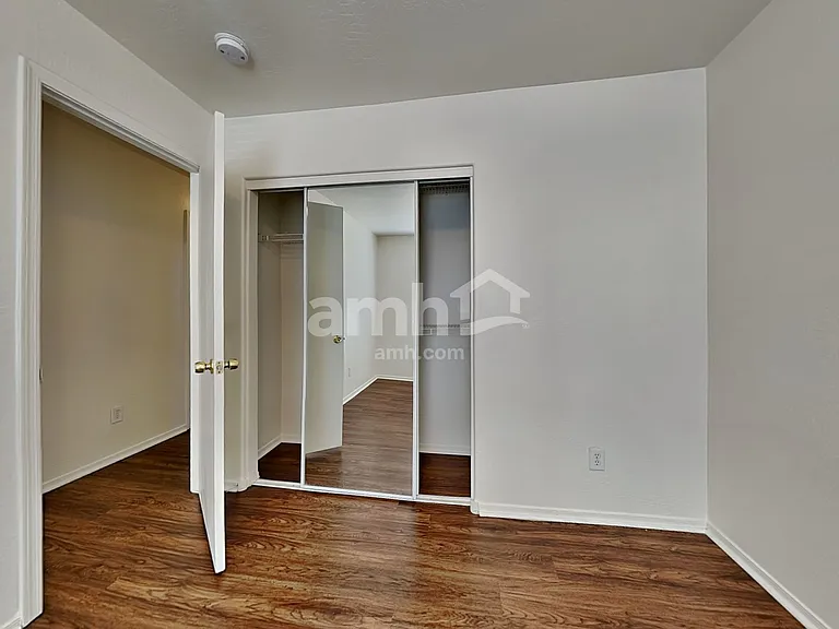 2653 S 89th Dr — Photo 14
