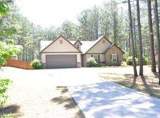 242 W Drummond Rd, West Point, GA 31833