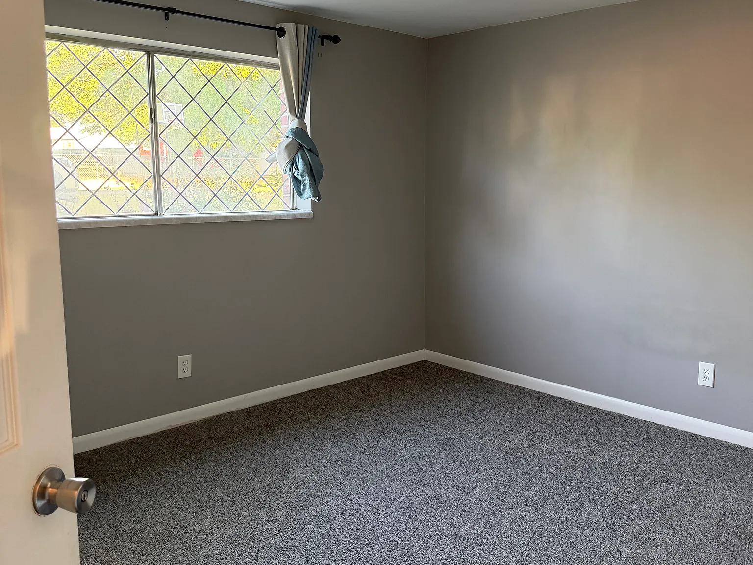 S Edgeware Ln, Salt Lake City — Photo 2