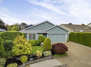 877 SE 72nd Ave, Hillsboro, OR 97123