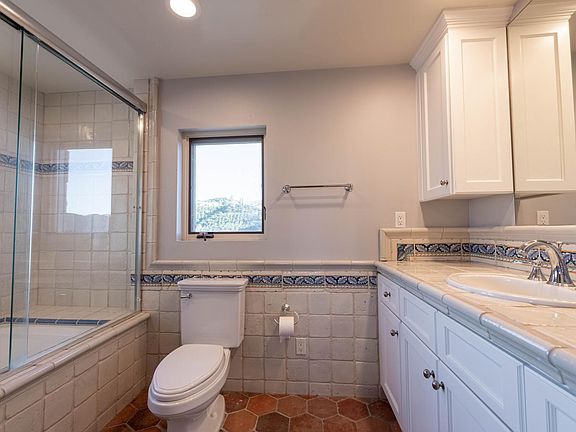 4th image of 1451 E La Loma Ave #1/2
