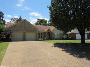 4301 Deer Park Dr, Little Rock, AR 72223