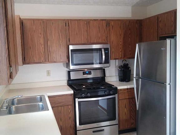 5th image of 871 Noddymill Ln E #32C