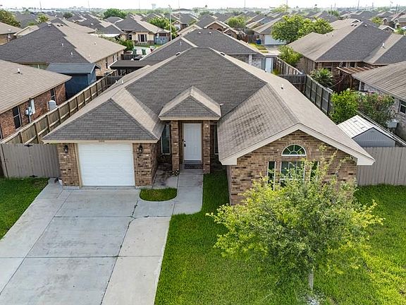 3rd image of 3008 Chadwick Pl