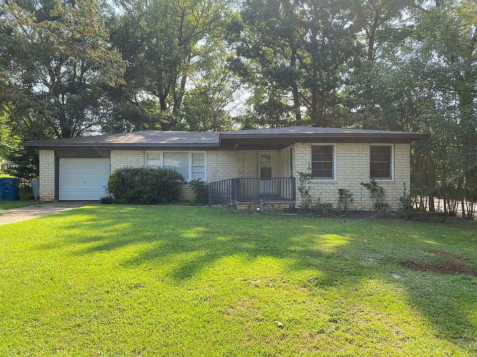 1st image of 200 Wills Dr