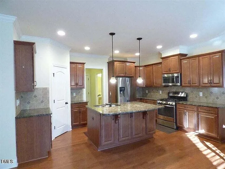 342 Rose Walk Ln — Photo 3