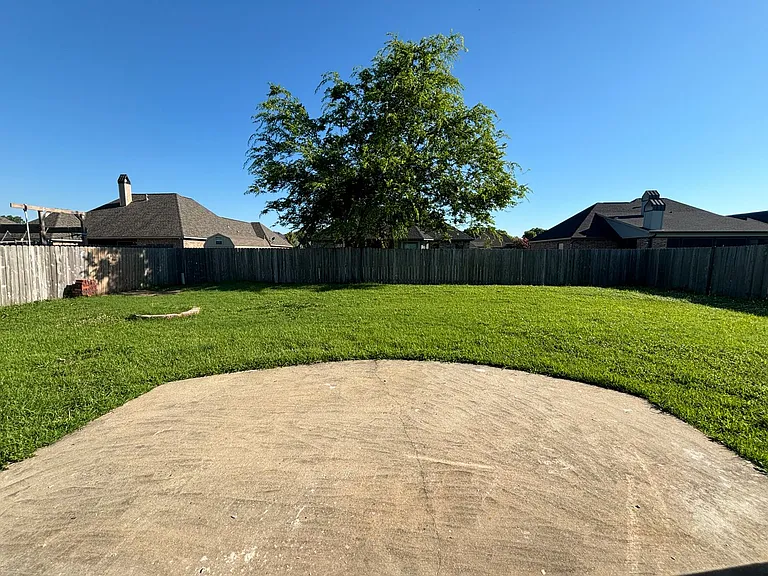 520 Half Moon Ct — Photo 18