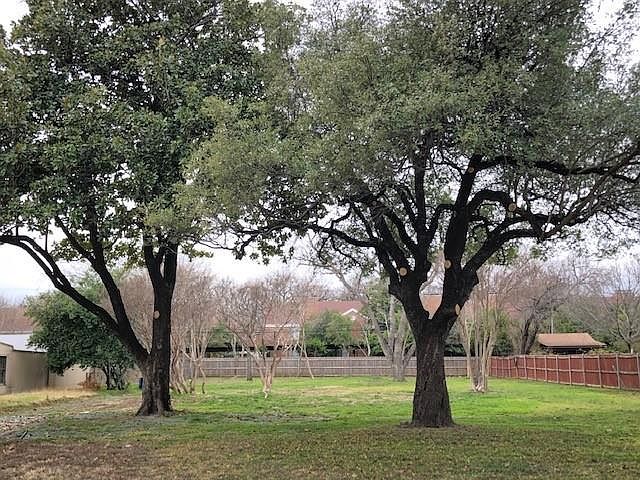 1st image of 201 Lindenwood Dr