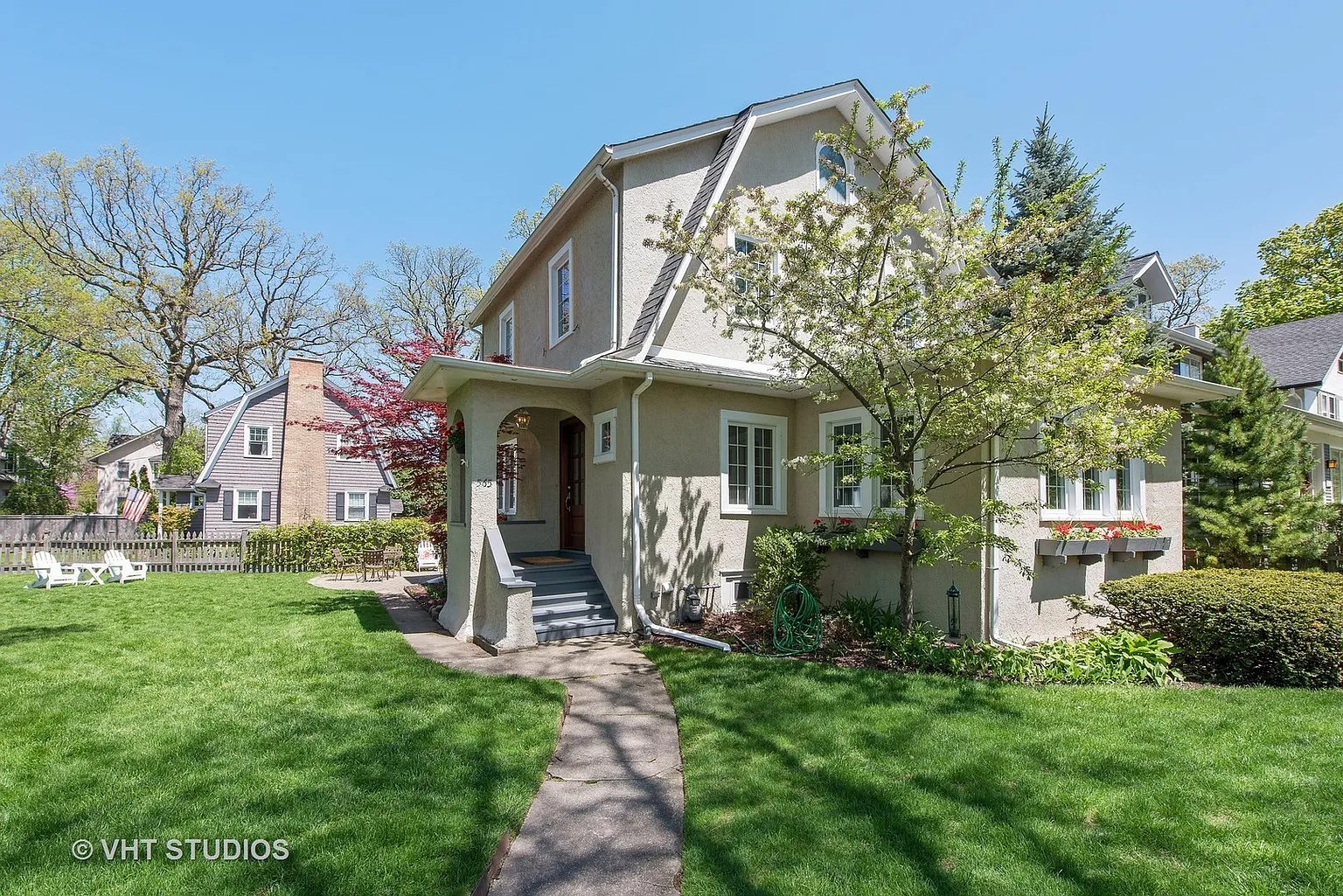 565 Elder Ln photo 1