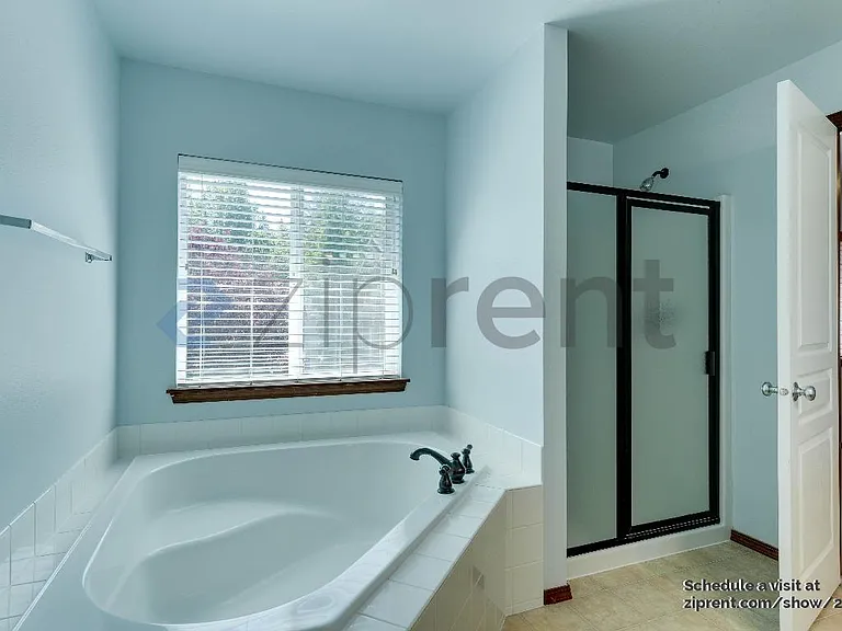 2812 67th Ct SE — Photo 25