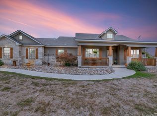 17907 Rockys Cir, Lytle, TX 78052