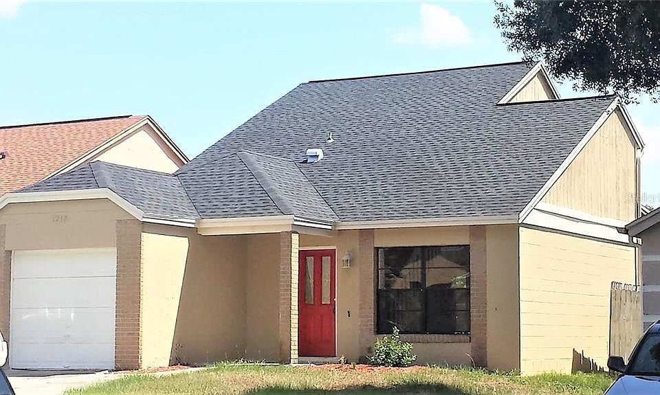 1st image of 1216 Pin Oak Dr