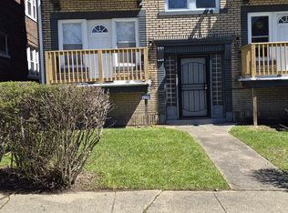 3399 E 140th St #4, Cleveland, OH 44120