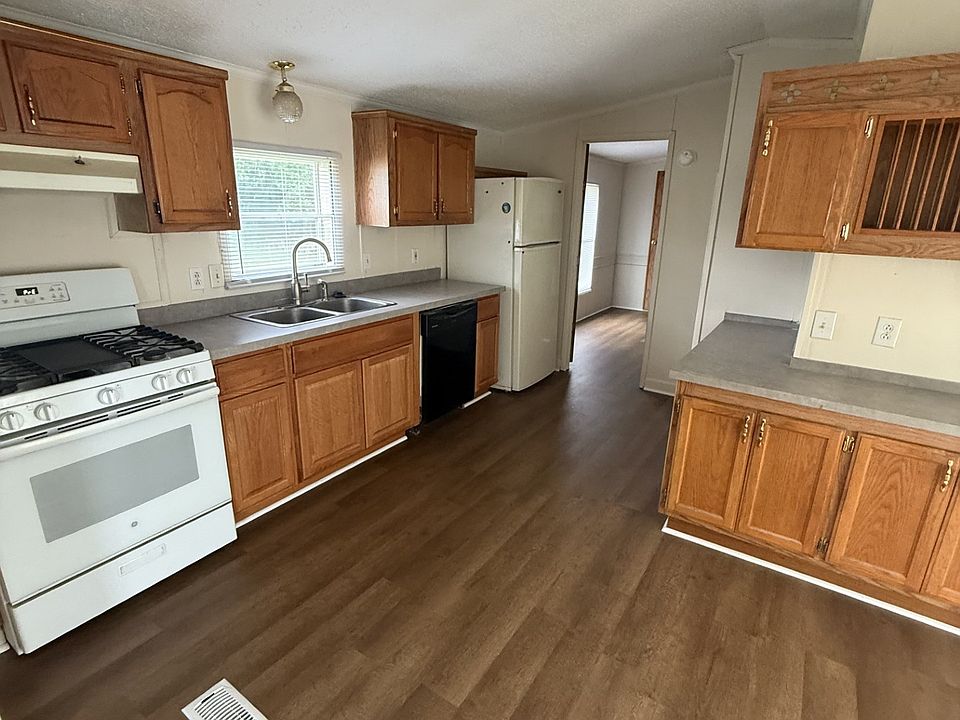 1st image of 9120 Vienna Dr #246