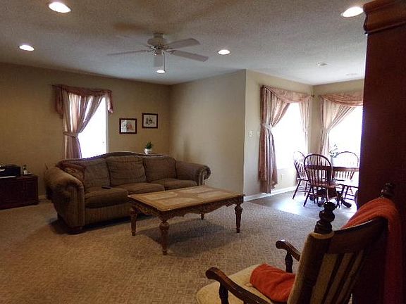 5th image of 705 Glasner Ln