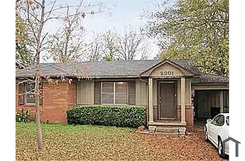 2301 Plume Dr Photo 1