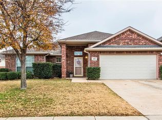 240 Willowlake Dr, Little Elm, TX 75068