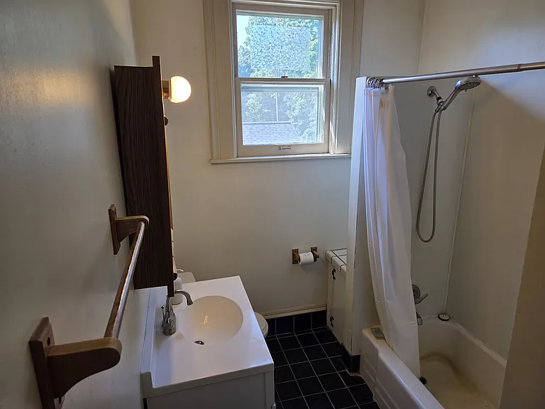 807 Ferris Ct #3 — Photo 5
