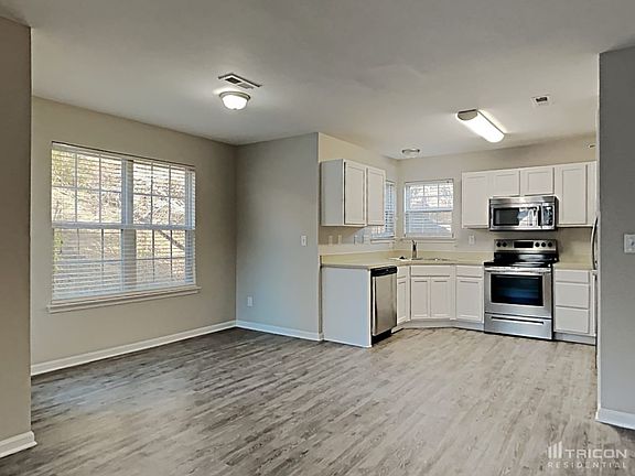 4th image of 125 Whitby Dr