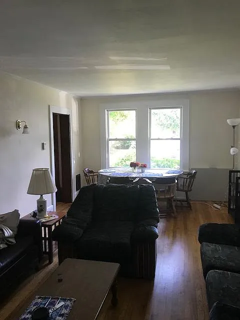 5 bed, $5,750 — Photo 4