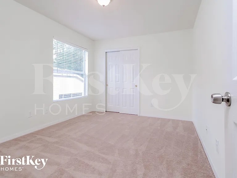 17006 Falconridge Rd — Photo 11