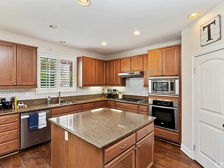 40174 Jaylene St — Photo 14