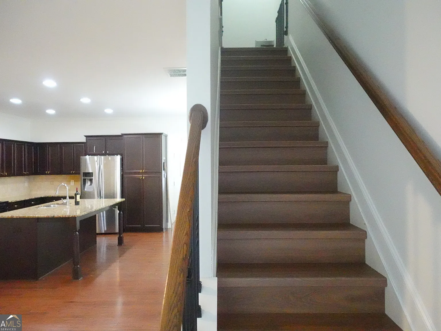 3 bed, 2.5 bath, 1776 sqft, $2,200 — Photo 4