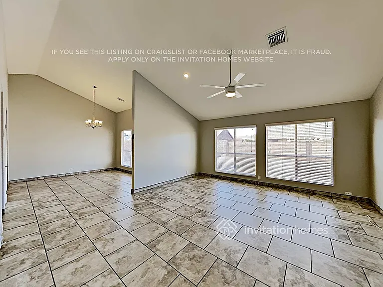 7141 W Paradise Dr — Photo 5