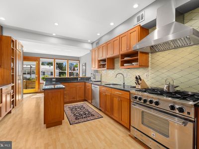 1748 Kenyon St NW, Washington, DC, 20010