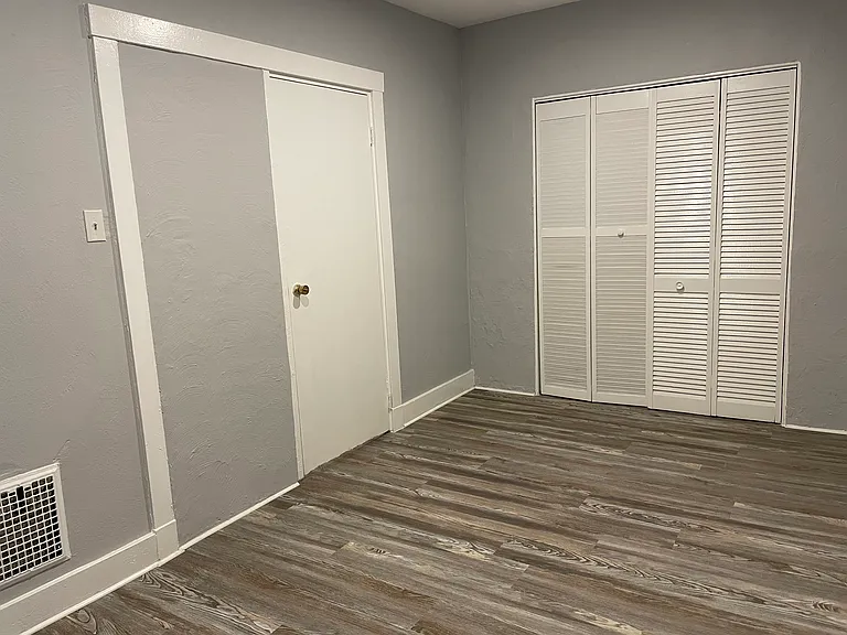 924 Clarissa St #B — Photo 7