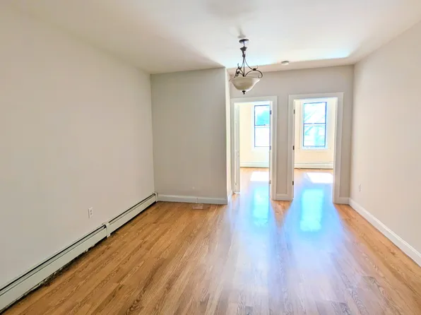 138 Clendenny Avenue image 2 of 11