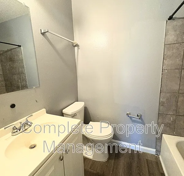 409 Oporto Madrid Blvd S #J — Photo 4