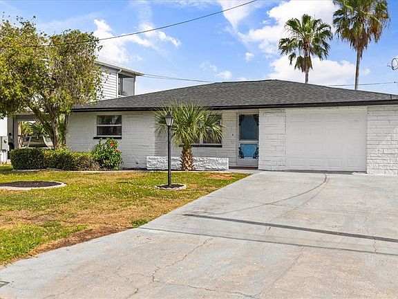 2nd image of 3435 Gulf Coast Dr