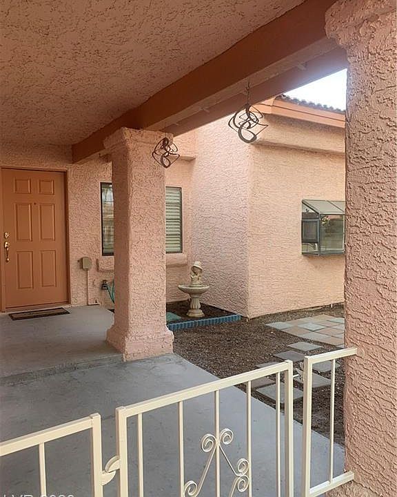 1st image of 589 Cervantes Dr