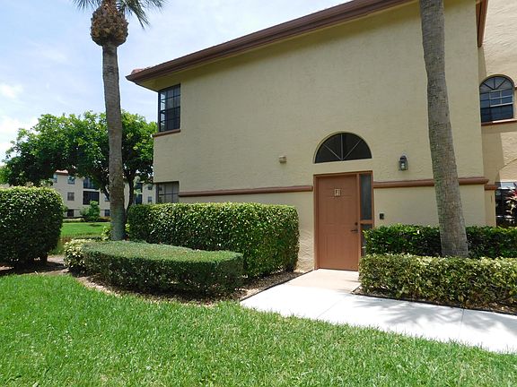 2nd image of 5163 Europa Dr APT J