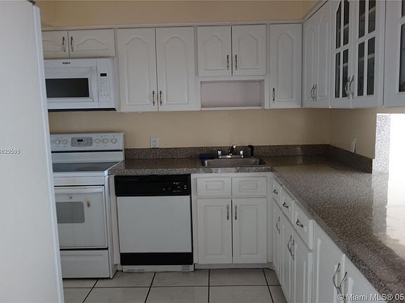 2nd image of 5701 Collins Ave APT 507