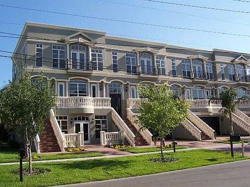 1st image of 2602 W De Leon St #3