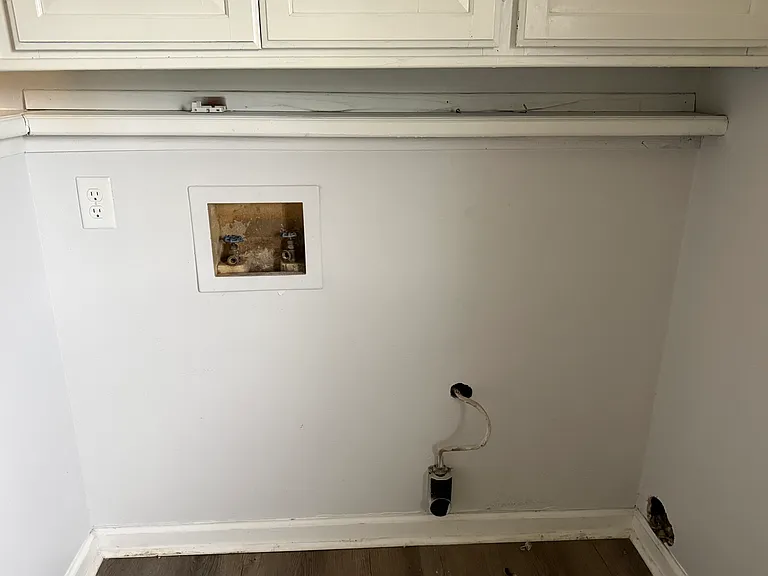 30 Center Rd #A — Photo 8