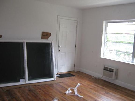 3rd image of 1973 Marseille Dr APT 1
