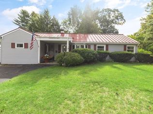 98 Brookfield Cir, Framingham, MA 01701
