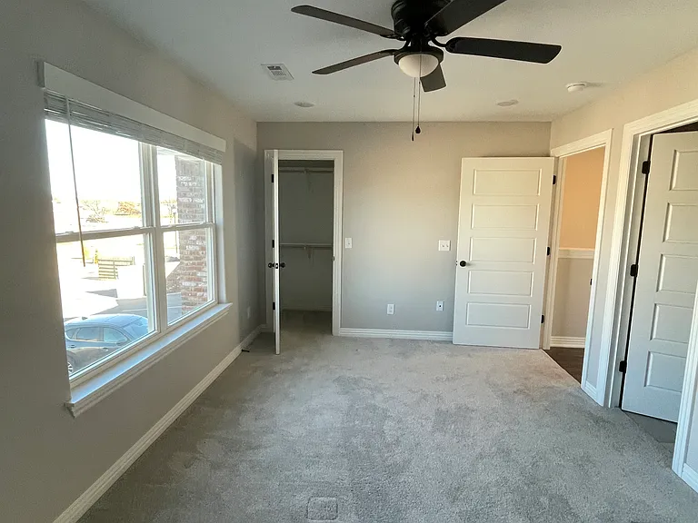 1117 Sheldon Dr #D — Photo 9
